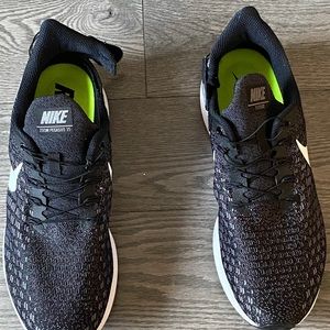 Men’s Nike Air zoom Pegasus Flyease!